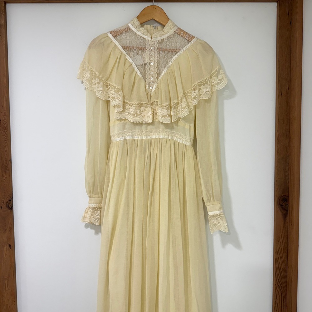 Vintage Gunne Sax Jessica Maxi Prairie Dress Lace Capelet Ivory Boho Size 13 - Picture 2 of 16
